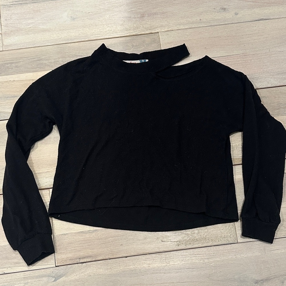 Vintage Havana Black Long Sleeve Open  Shoulder Shirt Sweater